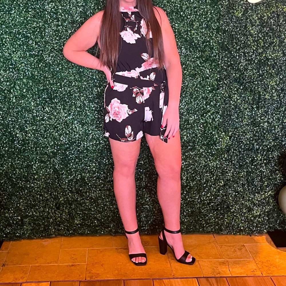 Black flower romper